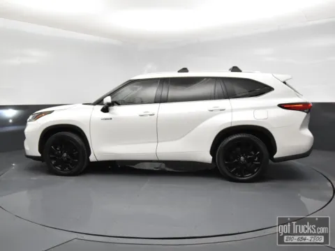 Another view of 2021 Toyota Highlander Hybrid Limited for sale in San Antonio, TX at Trucks in Texas