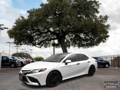 White 2021 Toyota Camry XSE for sale in San Antonio, TX