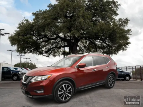 Red 2019 Nissan Rogue SL for sale in San Antonio, TX