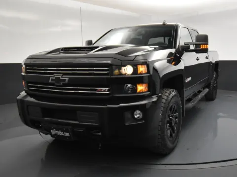 Photos of 2019 Chevrolet Silverado 2500HD LTZ for sale in San Antonio, TX at got Trucks?