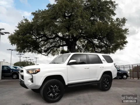 White 2018 Toyota 4Runner TRD Off Road for sale in San Antonio, TX