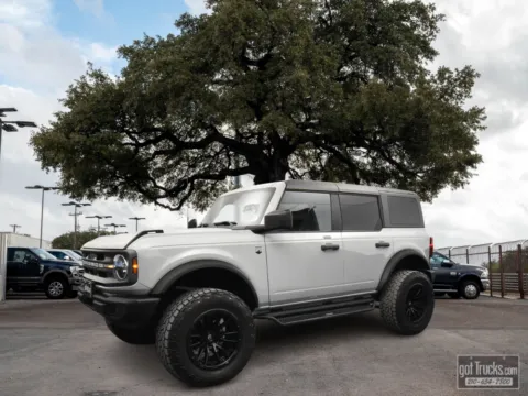 Gray 2023 Ford Bronco Big Bend for sale in San Antonio, TX