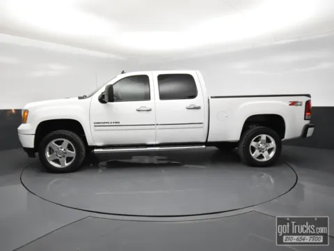 Another view of 2014 GMC Sierra 2500HD Denali for sale in San Antonio, TX at got Trucks?