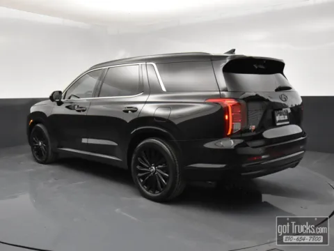 More photos of 2024 Hyundai Palisade Calligraphy Night Edition at got Trucks?, TX