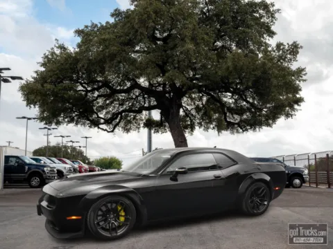 Black 2019 Dodge Challenger R/T Scat Pack Widebody for sale in San Antonio, TX