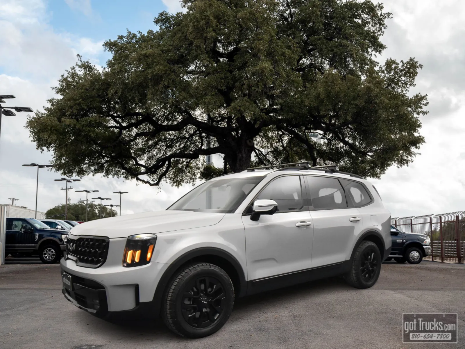 Gray 2024 Kia Telluride SX Prestige X-Line for sale in San Antonio, TX