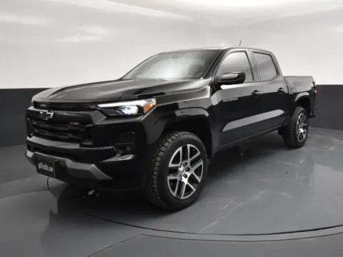 Photos of 2023 Chevrolet Colorado 4WD Z71 for sale in San Antonio, TX at got Trucks?