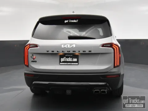 More photos of 2022 Kia Telluride SX at got Trucks?, TX