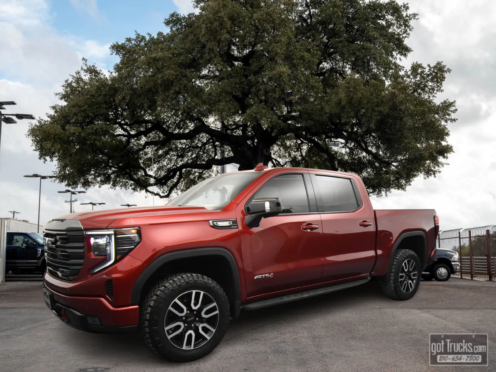 2024 GMC Sierra 1500 AT4's photo