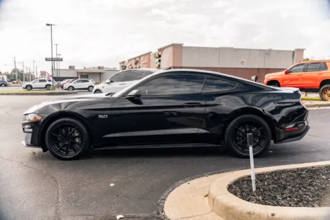 More photos of 2018 Ford Mustang GT at Lux Motors, IN
