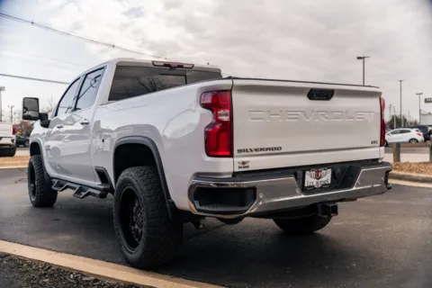More photos of 2021 Chevrolet Silverado 2500HD LTZ at Lux Motors, IN