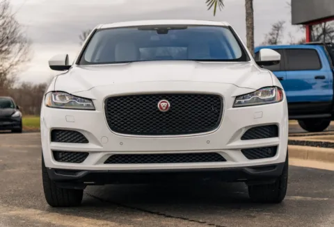 Another view of 2017 Jaguar F-PACE 35t Prestige for sale in Evansville, IN at Lux Motors