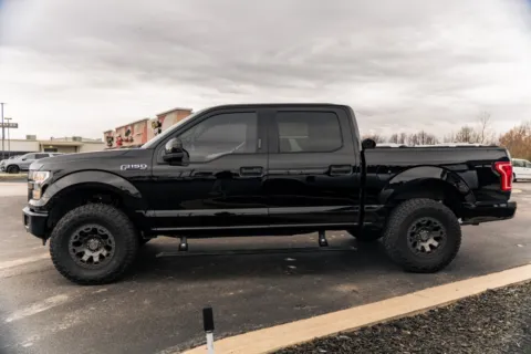 More photos of 2017 Ford F-150 XLT at Lux Motors, IN