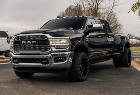 More photos of 2019 Ram 3500 Limited at Lux Motors, IN