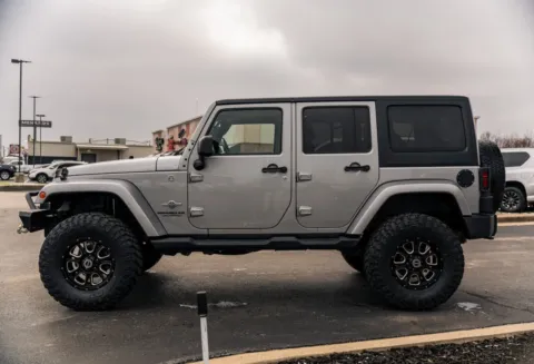 More photos of 2015 Jeep Wrangler Unlimited Freedom Edition at Lux Motors, IN