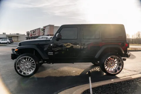 More photos of 2020 Jeep Wrangler Unlimited Freedom at Lux Motors, IN