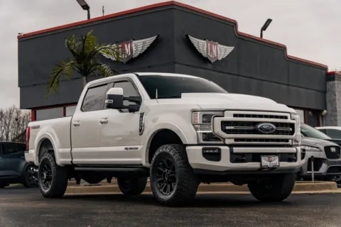 White 2022 Ford Super Duty F-250 SRW LARIAT for sale in Evansville, IN