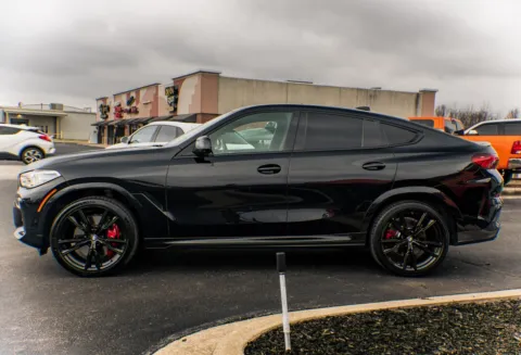 More photos of 2021 BMW X6 M50i at Lux Motors, IN