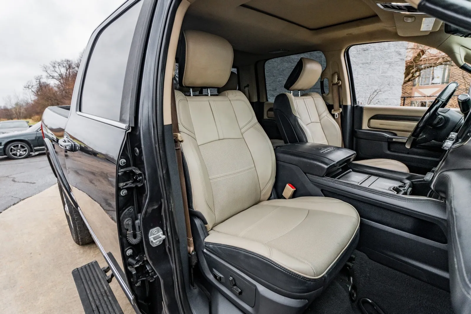 2021 RAM Ram 2500 Pickup Laramie Limited - Photo 33