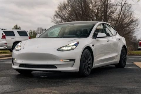 More photos of 2022 Tesla Model 3 Long Range at Lux Motors, IN