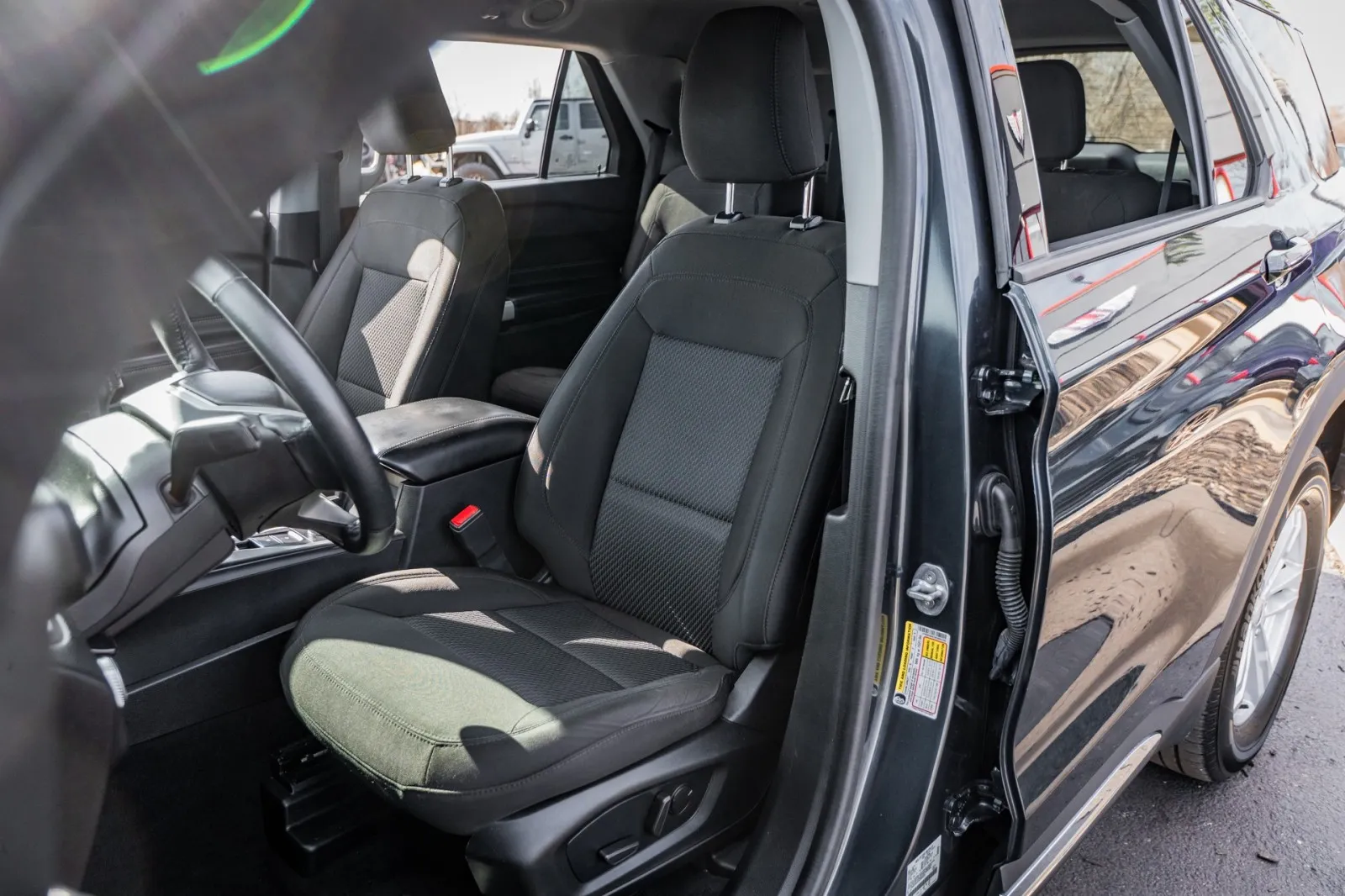 2022 Ford Explorer XLT - Photo 20