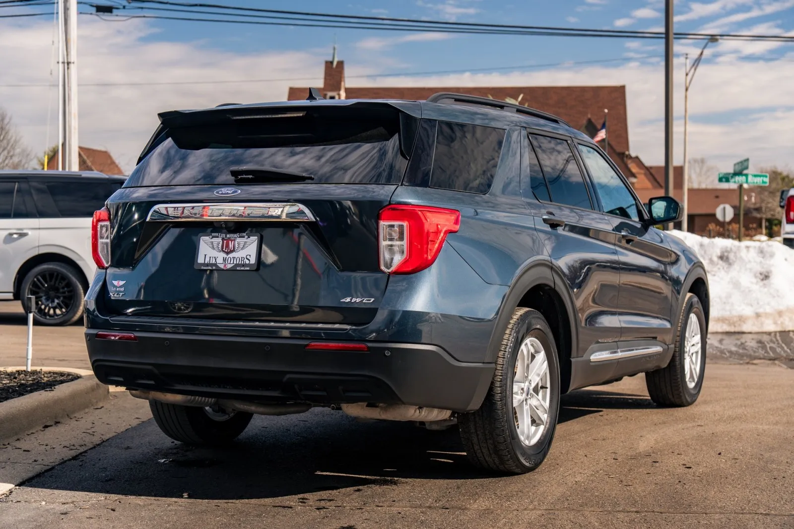 2022 Ford Explorer XLT - Photo 8