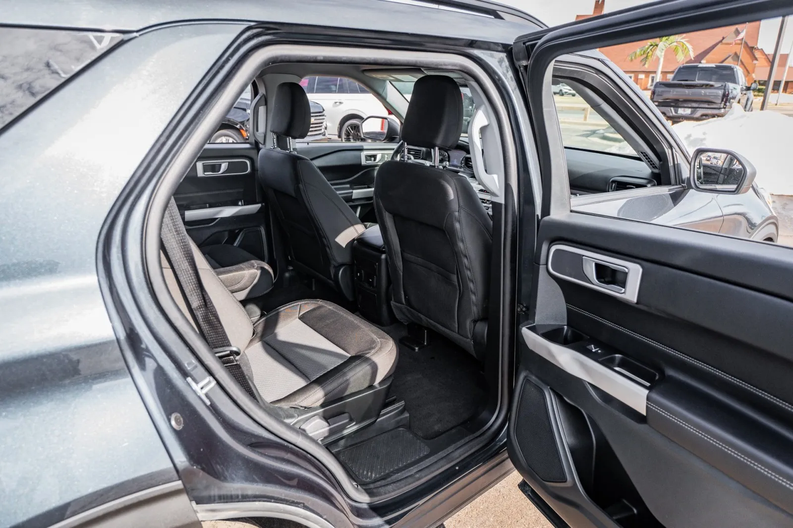 2022 Ford Explorer XLT - Photo 39
