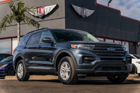 Blue 2022 Ford Explorer XLT for sale in Evansville, IN