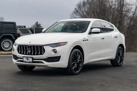 More photos of 2022 Maserati Levante GT at Lux Motors, IN