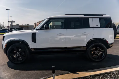 More photos of 2023 Land Rover Defender X-Dynamic SE at Lux Motors, IN