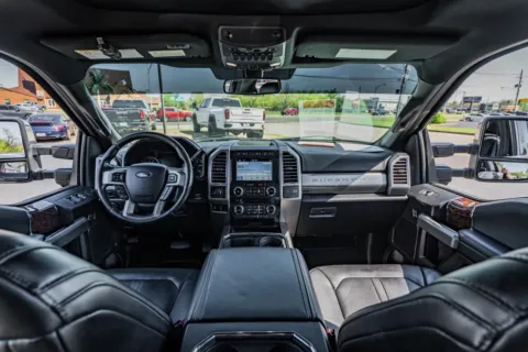Photos of 2017 Ford Super Duty F-250 SRW Platinum for sale in Evansville, IN at Lux Motors