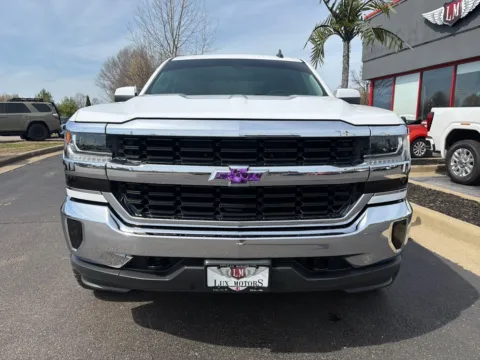 More photos of 2018 Chevrolet Silverado 1500 LT at Lux Motors, IN