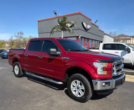 Red 2015 Ford F-150 XLT for sale in Evansville, IN