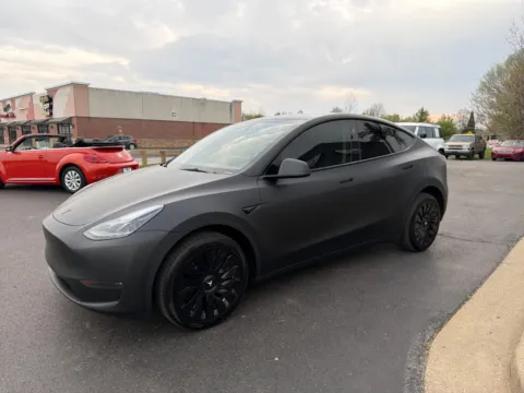 More photos of 2024 Tesla Model Y Long Range at Lux Motors, IN