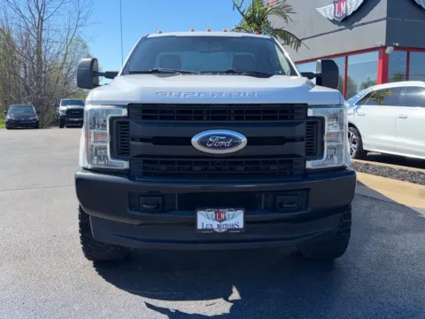 Photos of 2019 Ford Super Duty F-350 DRW XL for sale in Evansville, IN at Lux Motors