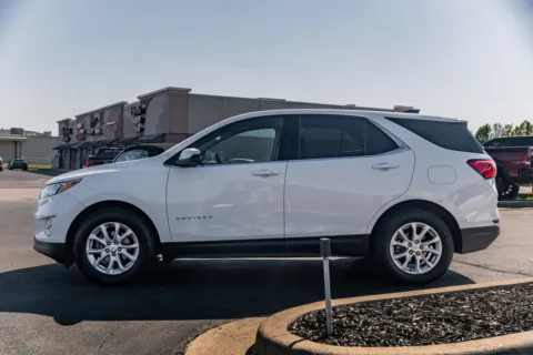 More photos of 2020 Chevrolet Equinox LT at Lux Motors, IN