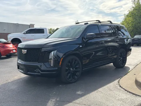 More photos of 2025 Cadillac Escalade 4WD Sport Platinum at Lux Motors, IN