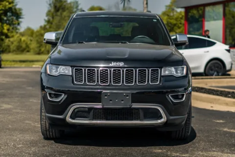 Another view of 2017 Jeep Grand Cherokee Limited for sale in Evansville, IN at Lux Motors