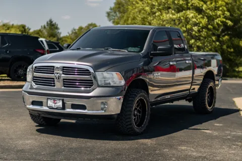 More photos of 2015 Ram 1500 Big Horn at Lux Motors, IN