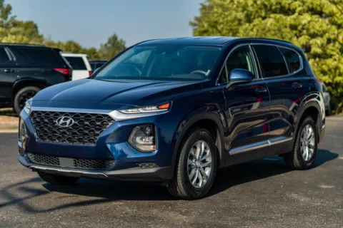 More photos of 2020 Hyundai Santa Fe SE at Lux Motors, IN