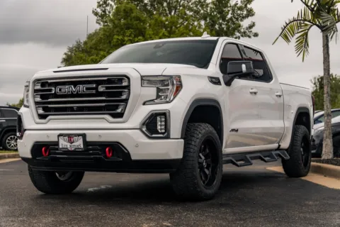 More photos of 2019 GMC Sierra 1500 AT4 at Lux Motors, IN