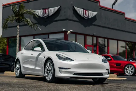 White 2019 Tesla Model 3 Long Range for sale in Evansville, IN