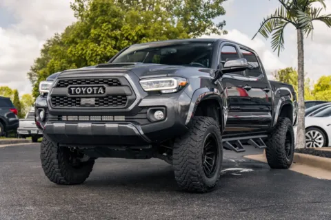 More photos of 2020 Toyota Tacoma TRD Sport at Lux Motors, IN