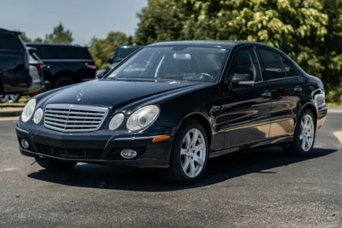 More photos of 2007 Mercedes-Benz E-Class 3.5L at Lux Motors, IN