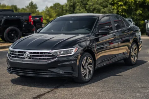 More photos of 2021 Volkswagen Jetta SEL at Lux Motors, IN
