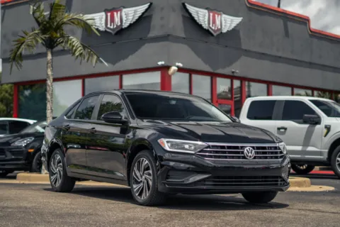 Black 2021 Volkswagen Jetta SEL for sale in Evansville, IN