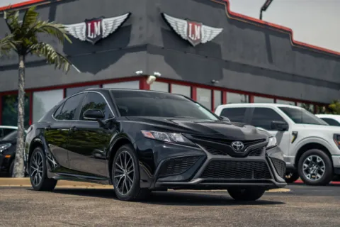 Black 2024 Toyota Camry SE Nightshade for sale in Evansville, IN