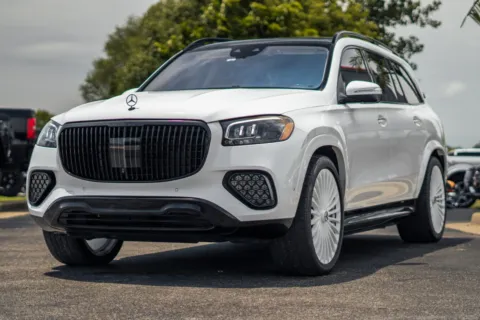 More photos of 2024 Mercedes-Benz GLS Maybach GLS 600 at Lux Motors, IN