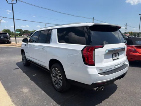 More photos of 2021 GMC Yukon XL Denali at Lux Motors, IN