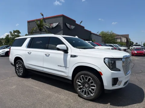 White 2021 GMC Yukon XL Denali for sale in Evansville, IN